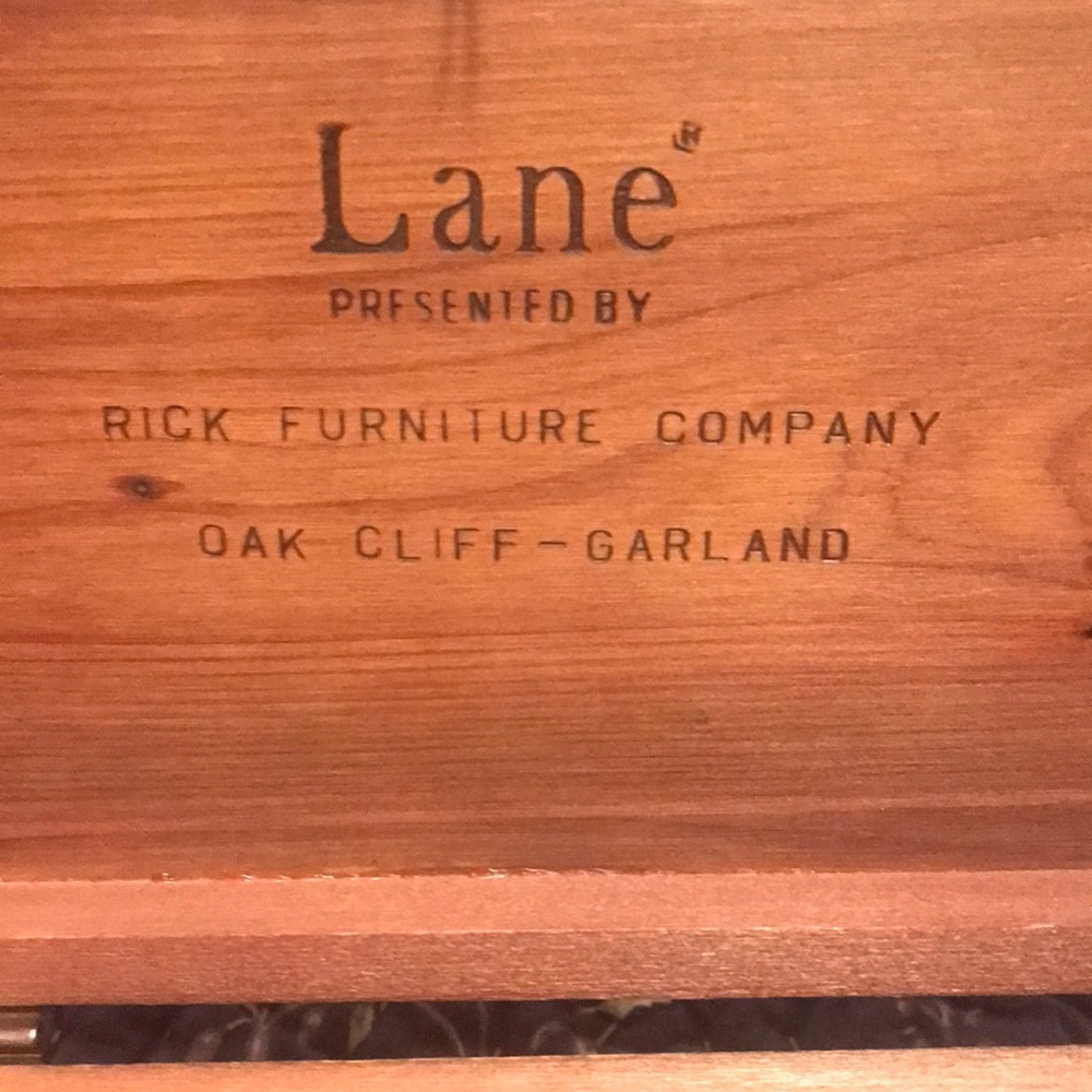 Mini Lane Cedar Chest - Picture 8 of 9